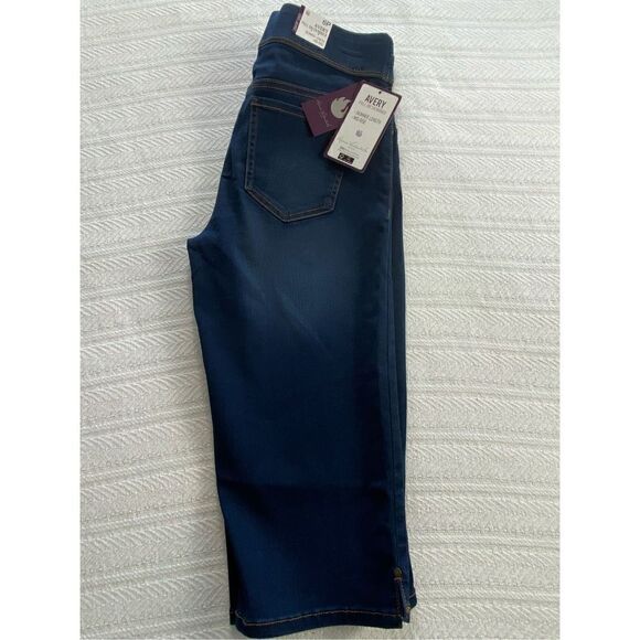 Gloria Vanderbilt 6P Avery Pull On Capris Color: dark wash - Picture 8 of 11